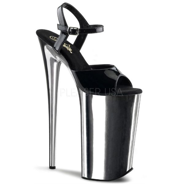 Extrem High Heels Sandalette in schwarz Lack mit silber verchromtem Plateau